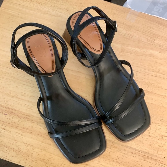 ASOS Design Ankle Strap Sandals - Picture 7 of 8